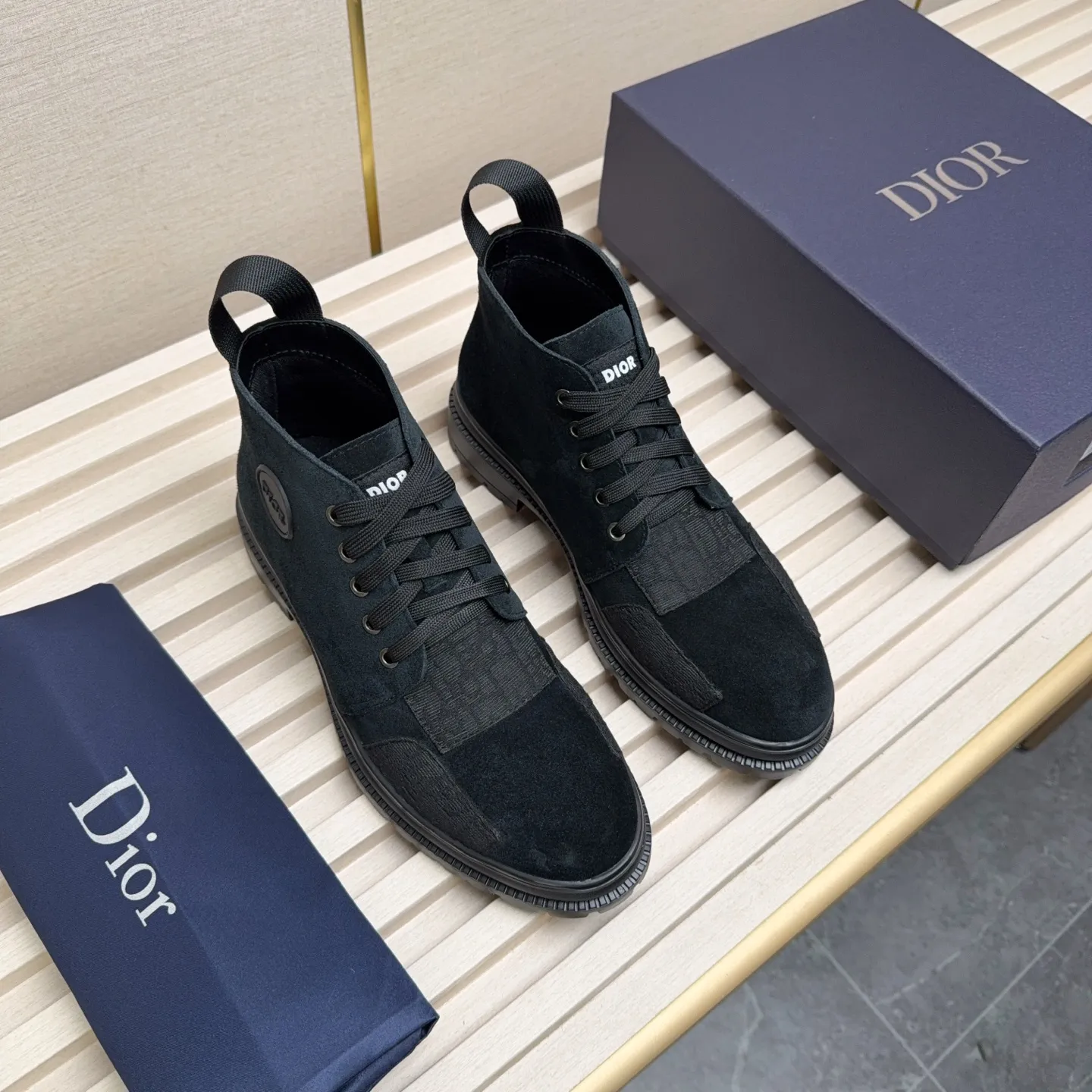 Men's Shoes 💰440 Dior A practical choice that combines protection with classic style. Made from durable Rugged Calf leather, it's tumbled and hand-finished to create a soft suede feel with a rich texture. Elastic side panels and subtle cutouts are inspired by the classic Chelsea boot. Leather upper and lining with Kummel tabs at front and rear, rubber outsole